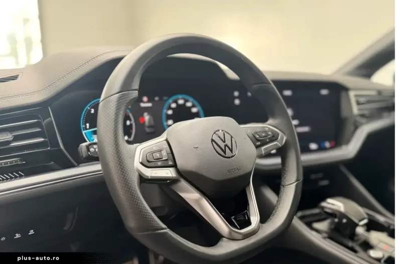 Volkswagen Touareg din 2024 cu 15.877 km - oferta VOL191971 - foto 13