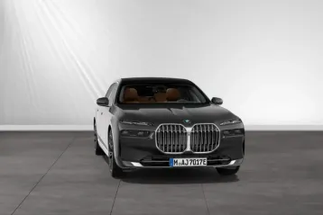 BMW 750 din 2024 - oferta BMW191972