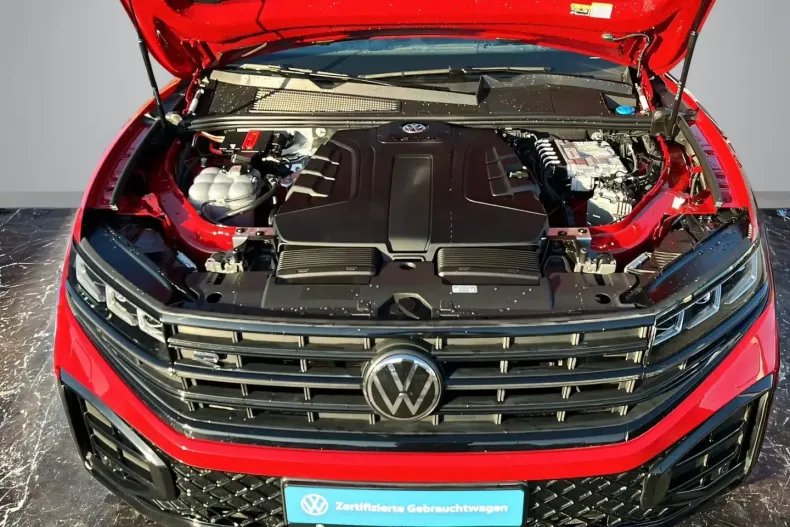 Volkswagen Touareg din 2025 cu 41.982 km - oferta VOL191973 - foto 8