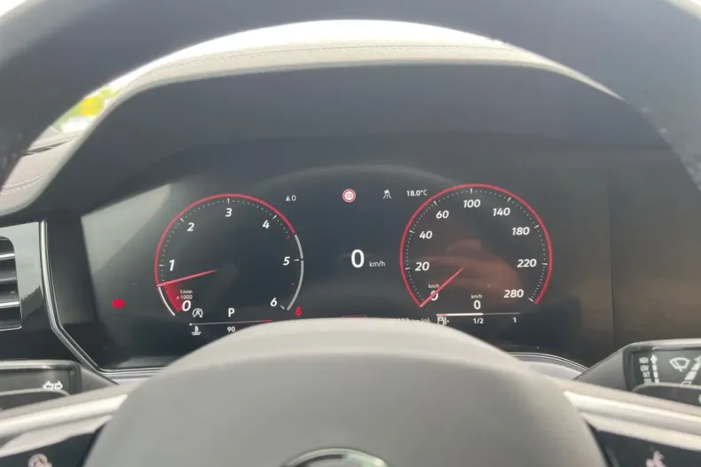 Volkswagen Touareg din 2023 cu 40.000 km - oferta VOL191976 - foto 12