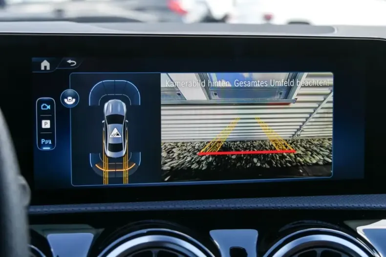 Mercedes-Benz CLA 250 (Clasa CLA) din 2025 cu 7.200 km - oferta MER191977 - foto 10