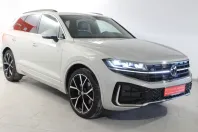 Volkswagen Touareg din 2023 cu 18.824 km - oferta VOL191978 - foto 1