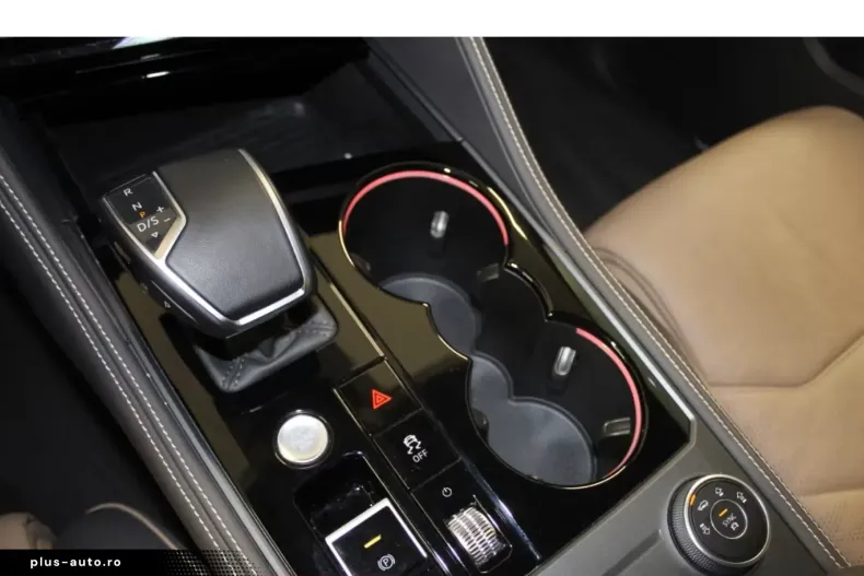 Volkswagen Touareg din 2025 cu 25.249 km - oferta VOL191980 - foto 7