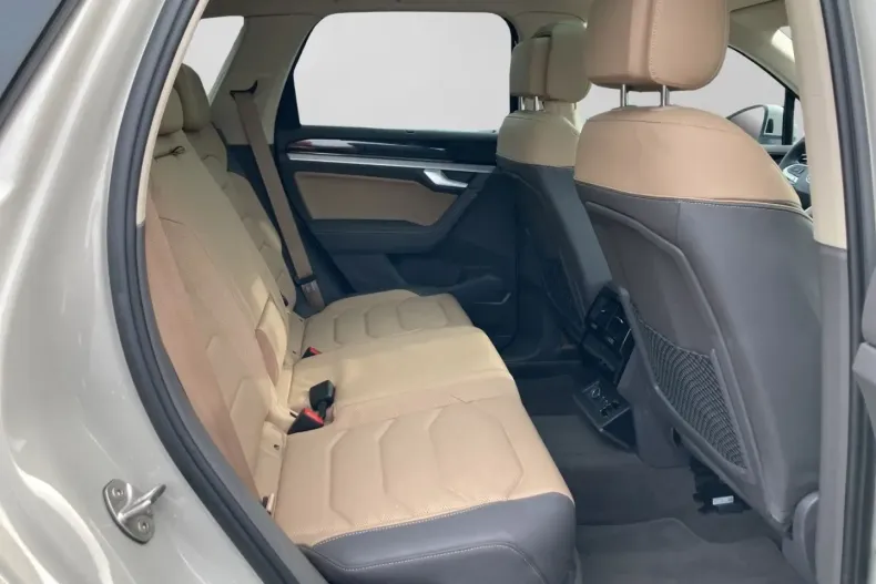 Volkswagen Touareg din 2025 cu 23.991 km - oferta VOL191985 - foto 8