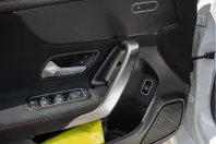 Mercedes-Benz CLA 220 (Clasa CLA) din 2025 cu 14.700 km - oferta MER191986 - foto 16