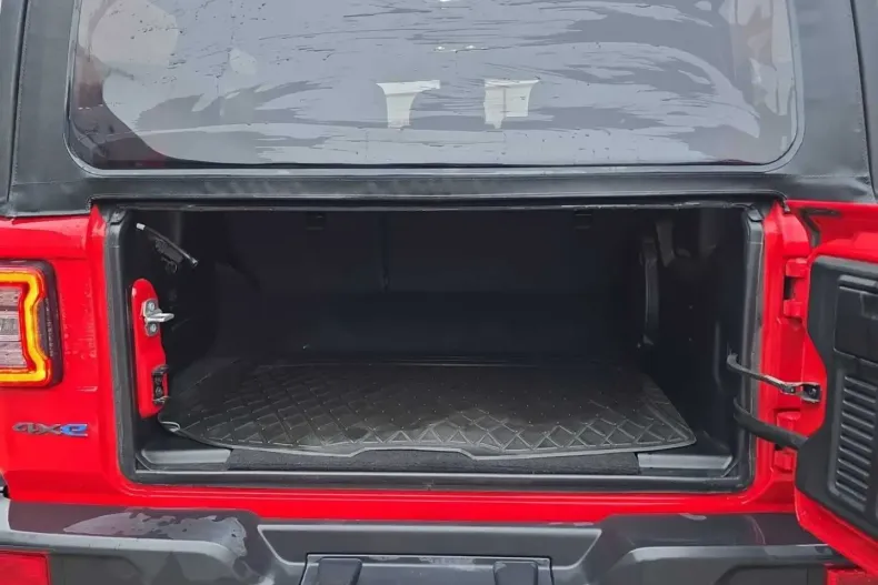 Jeep Wrangler din 2023 cu 14.471 km - oferta JEE191988 - foto 13