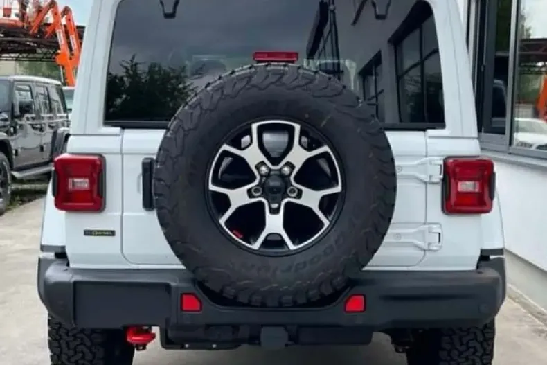 Jeep Wrangler din 2025 cu 24.000 km - oferta JEE191992 - foto 8