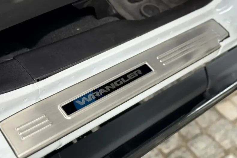 Jeep Wrangler din 2024 cu 12.200 km - oferta JEE191994 - foto 46