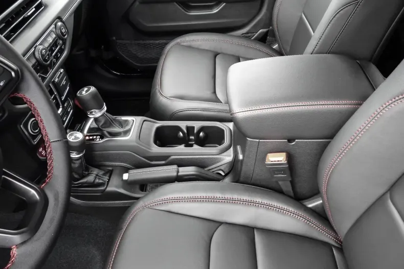 Jeep Wrangler din 2024 cu 19.900 km - oferta JEE191995 - foto 9