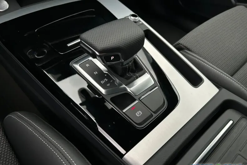 Audi Q5 din 2024 cu 21.400 km - oferta AUD191997 - foto 12