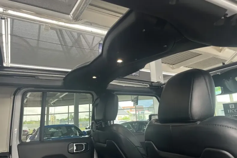 Jeep Wrangler din 2024 cu 12.200 km - oferta JEE192006 - foto 32