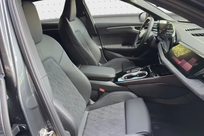 Audi A6 din 2025 cu 6.600 km - oferta AUD192012 - foto 8