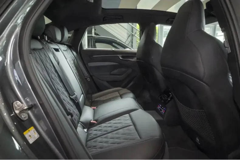 Audi A6 din 2026 cu 7.000 km - oferta AUD192013 - foto 10