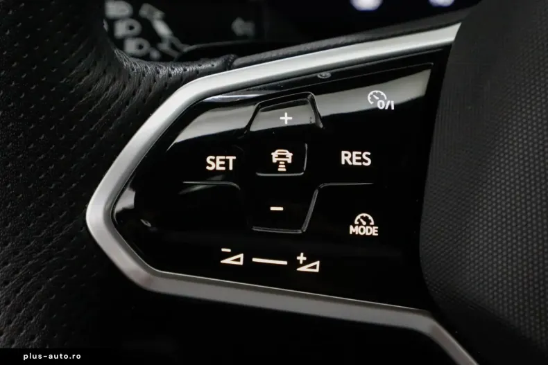 Volkswagen Touareg din 2024 cu 54.003 km - oferta VOL192017 - foto 18