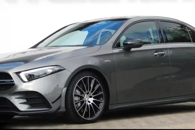 Mercedes-Benz A 35 AMG (Clasa A) din 2021 cu 38.025 km - oferta MER192032 - foto 14