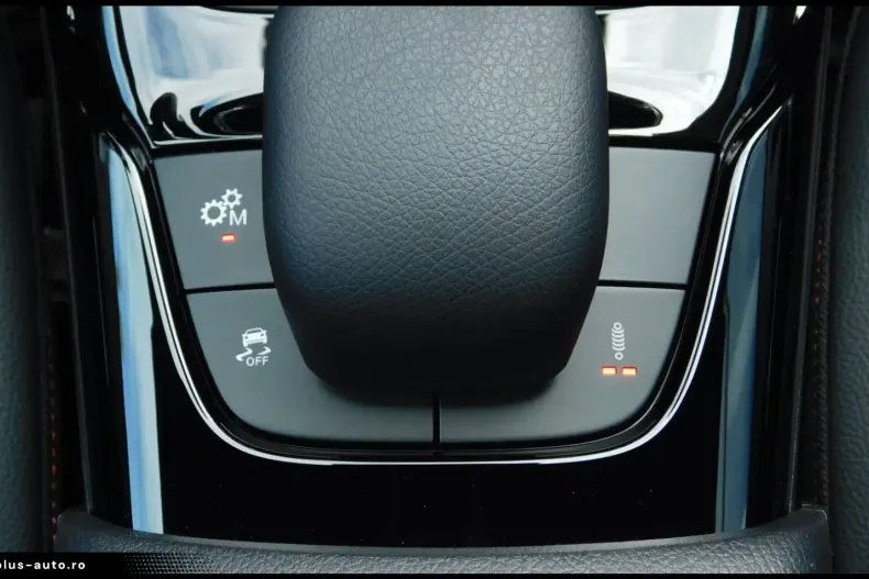 Mercedes-Benz A 35 AMG (Clasa A) din 2021 cu 38.025 km - oferta MER192032 - foto 16