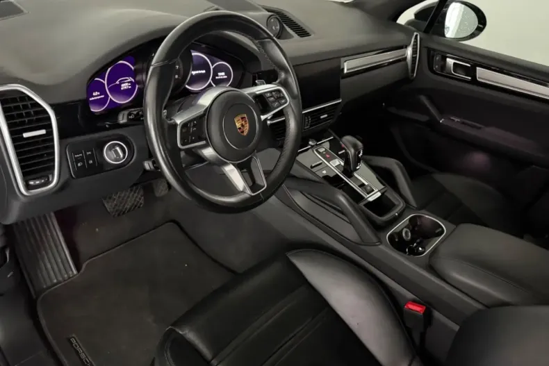 Porsche Cayenne din 2023 cu 61.220 km - oferta POR192034 - foto 10