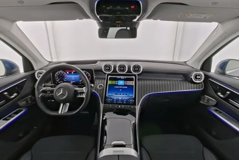 Mercedes-Benz GLC 300 (Clasa GLC) din 2024 cu 30.000 km - oferta MER192039 - foto 2