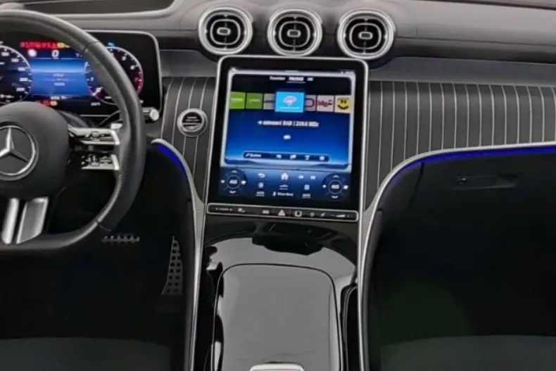 Mercedes-Benz GLC 300 (Clasa GLC) din 2024 cu 30.000 km - oferta MER192039 - foto 5