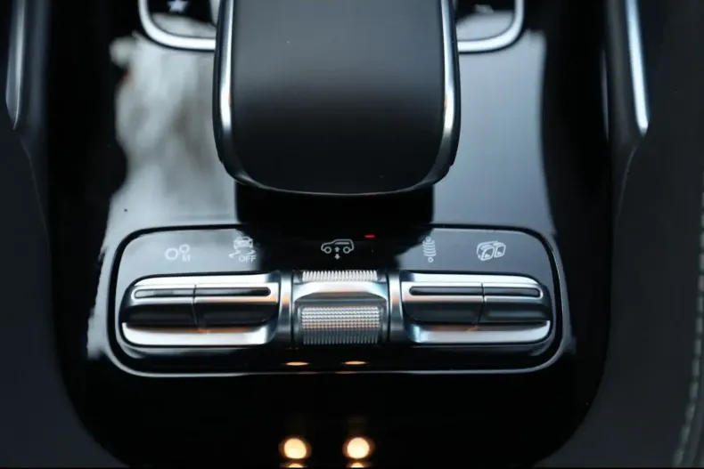 Mercedes-Benz GLE 63 AMG (Clasa GLE) din 2022 cu 56.900 km - oferta MER192040 - foto 17