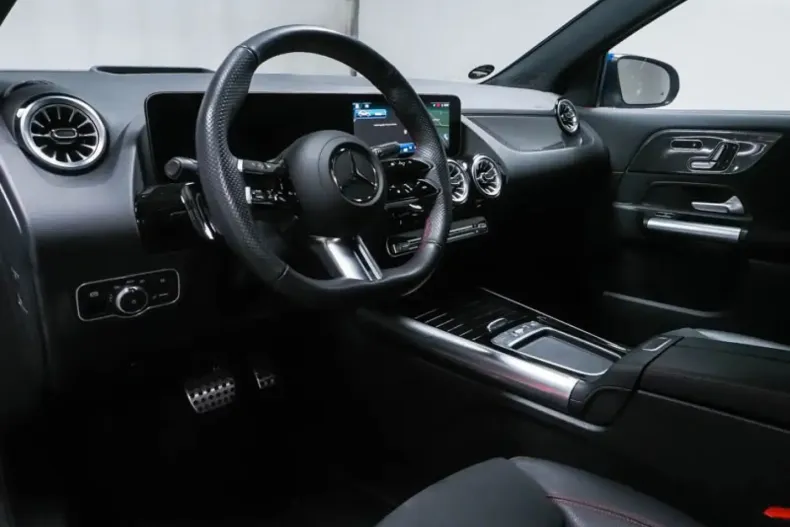 Mercedes-Benz GLA 200 (Clasa GLA) din 2024 cu 20.372 km - oferta MER192041 - foto 6