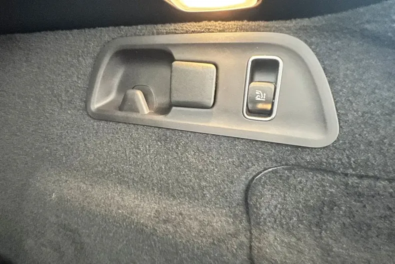 Mercedes-Benz GLE 400 (Clasa GLE) din 2023 cu 6.047 km - oferta MER192043 - foto 20