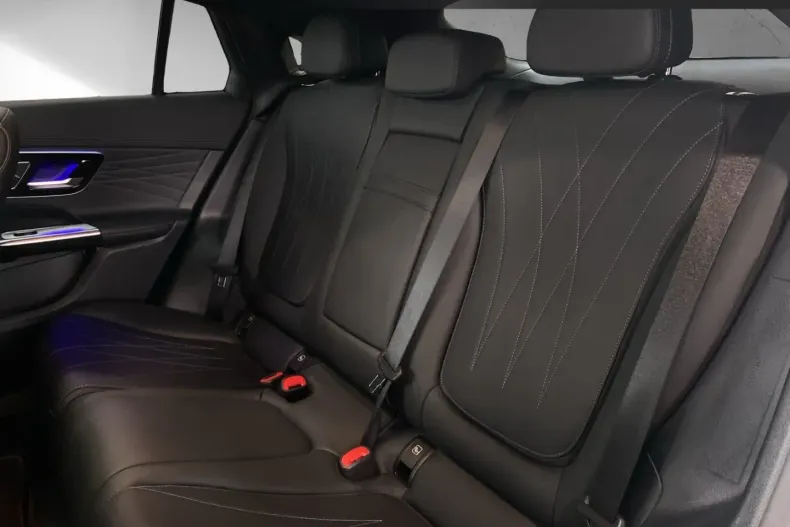 Mercedes-Benz GLC 300 (Clasa GLC) din 2024 cu 7.820 km - oferta MER192044 - foto 10