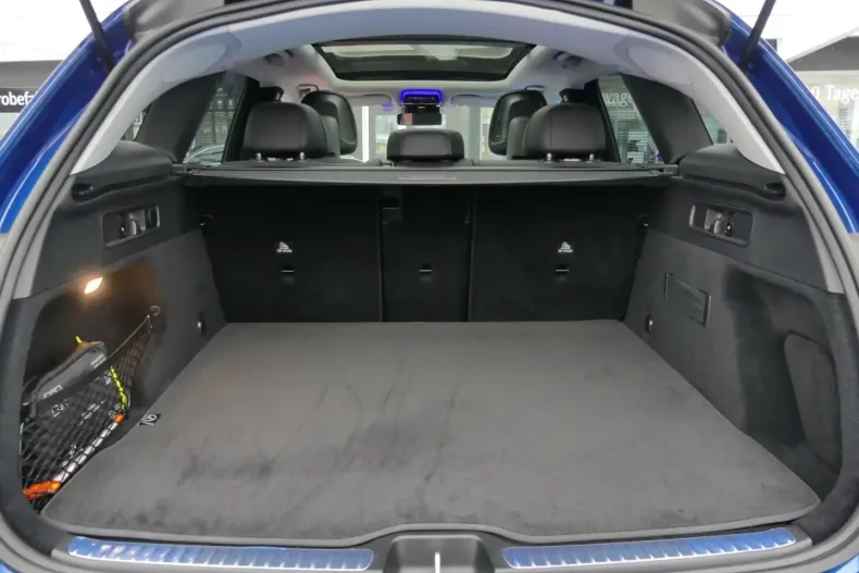 Mercedes-Benz GLC 300 (Clasa GLC) din 2024 cu 11.267 km - oferta MER192046 - foto 12