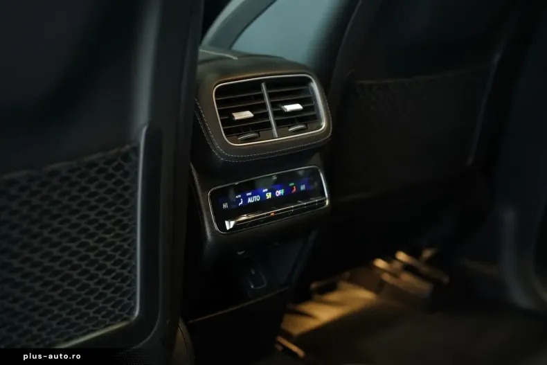 Mercedes-Benz GLE 63 AMG (Clasa GLE) din 2021 cu 69.000 km - oferta MER192047 - foto 46