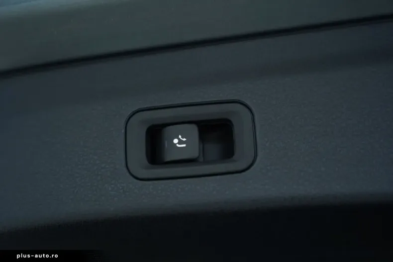 Mercedes-Benz GLE 63 AMG (Clasa GLE) din 2021 cu 69.000 km - oferta MER192047 - foto 50