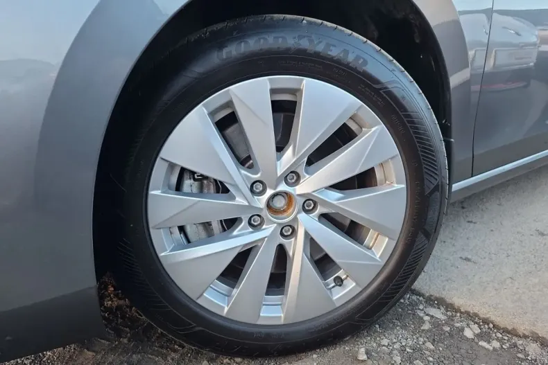 Volkswagen Passat din 2024 cu 32.057 km - oferta VOL192061 - foto 32