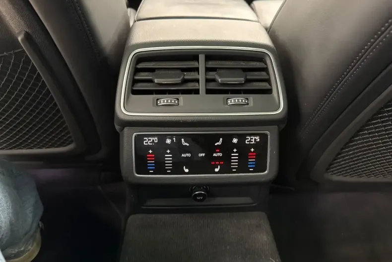 Audi RS6 din 2022 cu 90.000 km - oferta AUD192064 - foto 32