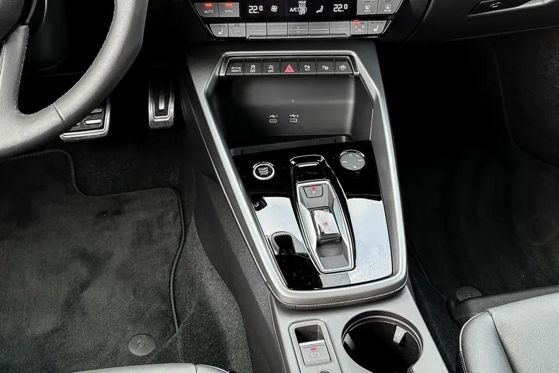 Audi A3 din 2025 cu 10.424 km - oferta AUD192068 - foto 12