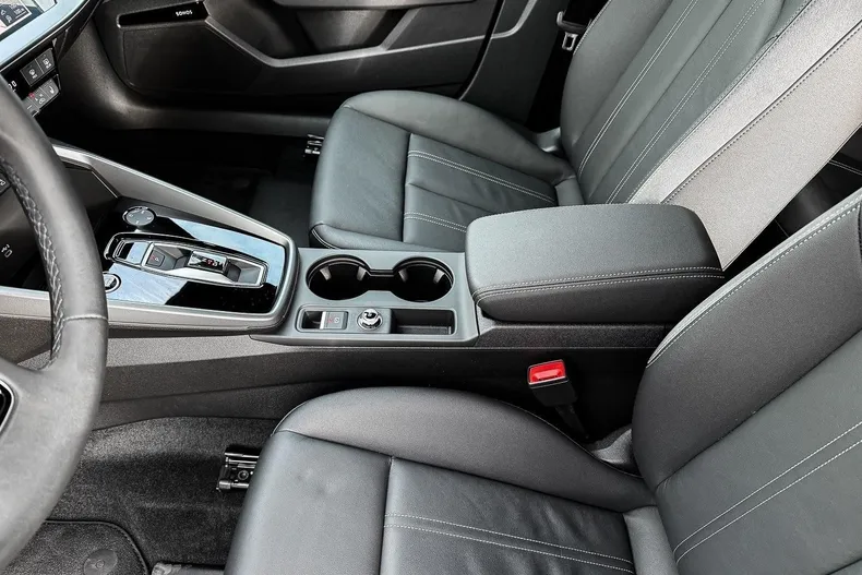 Audi A3 din 2025 cu 10.424 km - oferta AUD192068 - foto 16