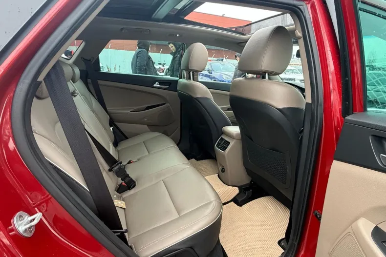 Hyundai TUCSON din 2020 cu 60.320 km - oferta HYU192072 - foto 24