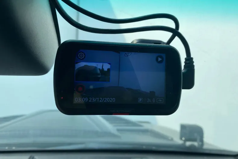 Toyota Hilux din 2022 cu 86.302 km - oferta TOY192077 - foto 13