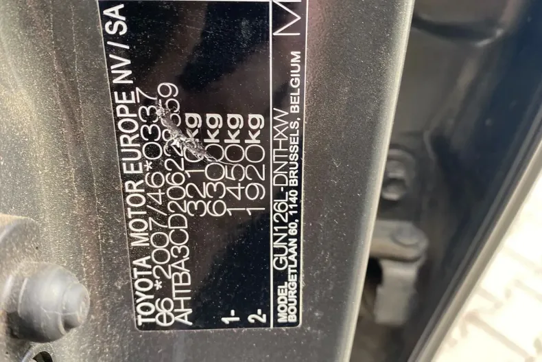 Toyota Hilux din 2022 cu 86.302 km - oferta TOY192077 - foto 19