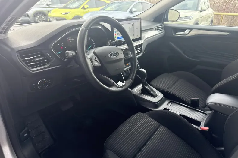 Ford Focus din 2023 cu 45.753 km - oferta FOR192078 - foto 9