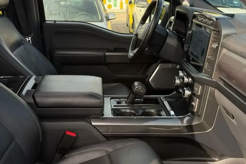 Ford F 150 din 2024 cu 63.800 km - oferta FOR192079 - foto 28