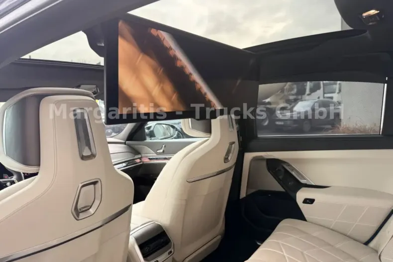 BMW M760 (Modele M) din 2024 cu 12.800 km - oferta BMW192092 - foto 11