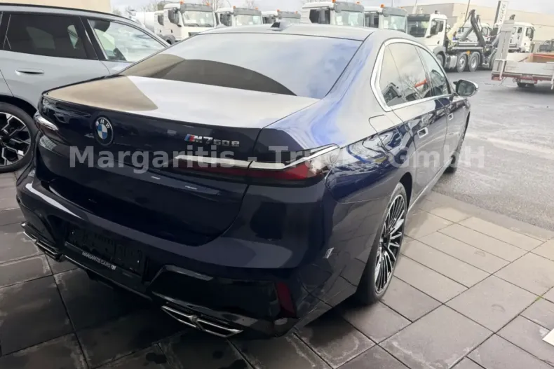 BMW M760 (Modele M) din 2024 cu 12.800 km - oferta BMW192092 - foto 18