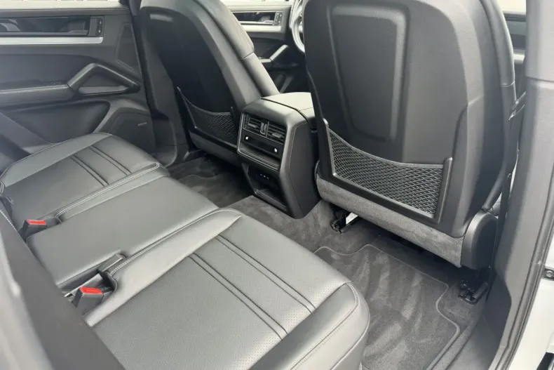 Porsche Cayenne din 2023 cu 89.000 km - oferta POR192093 - foto 20