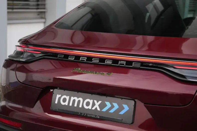 Porsche Panamera din 2022 cu 44.000 km - oferta POR192094 - foto 9