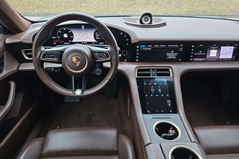 Porsche Taycan din 2021 cu 114.000 km - oferta POR192095 - foto 12