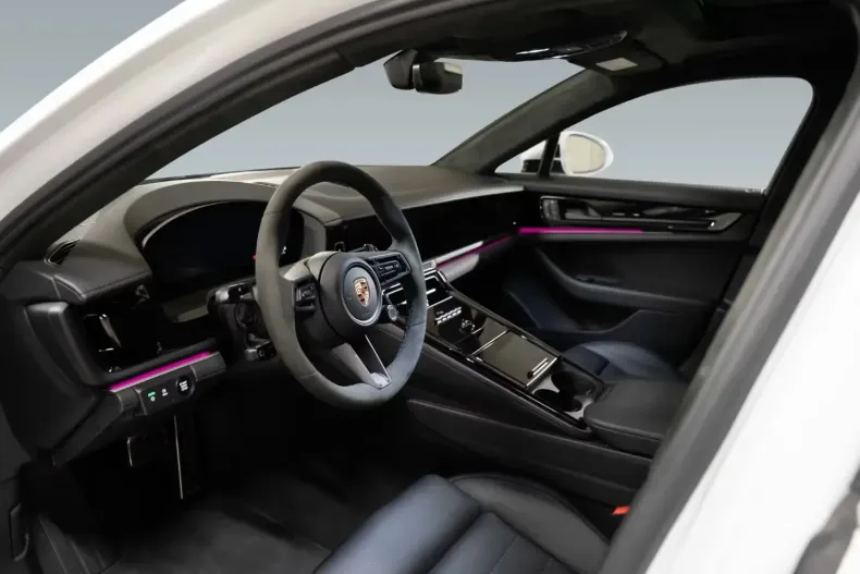 Porsche Panamera din 2025 cu 3.999 km - oferta POR192098 - foto 2