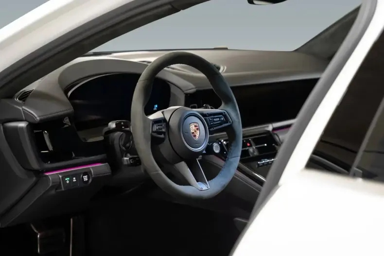 Porsche Panamera din 2025 cu 3.999 km - oferta POR192098 - foto 7