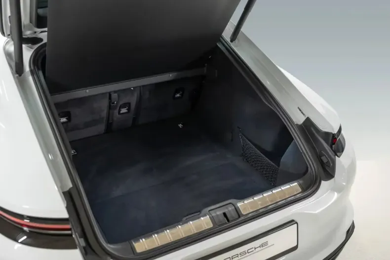 Porsche Panamera din 2025 cu 3.999 km - oferta POR192098 - foto 26