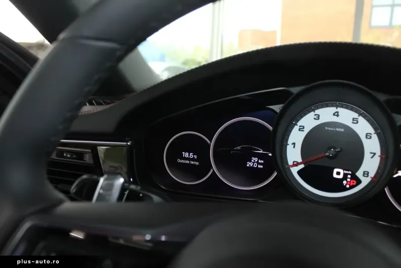 Porsche Panamera din 2026 cu 30 km - oferta POR192100 - foto 10