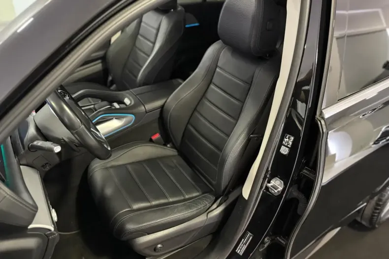 Mercedes-Benz GLE 400 (Clasa GLE) din 2021 cu 96.332 km - oferta MER192104 - foto 19