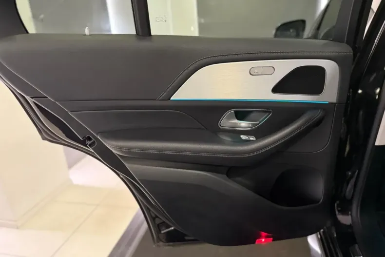 Mercedes-Benz GLE 400 (Clasa GLE) din 2021 cu 96.332 km - oferta MER192104 - foto 24